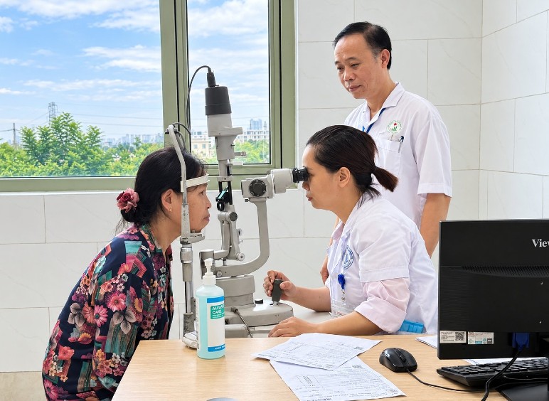 Ng&agrave;nh y tế H&agrave; Nội n&acirc;ng cao chất lượng dịch vụ y tế chuy&ecirc;n s&acirc;u cho người d&acirc;n - Ảnh 2.