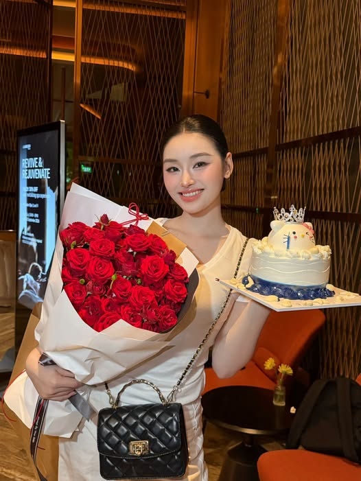 Chi Pu t&aacute;i xuất m&agrave;n ảnh với ' Chị chị Em em 3 ' v&agrave; h&igrave;nh ảnh quyến rũ trong sự kiện - Ảnh 6.