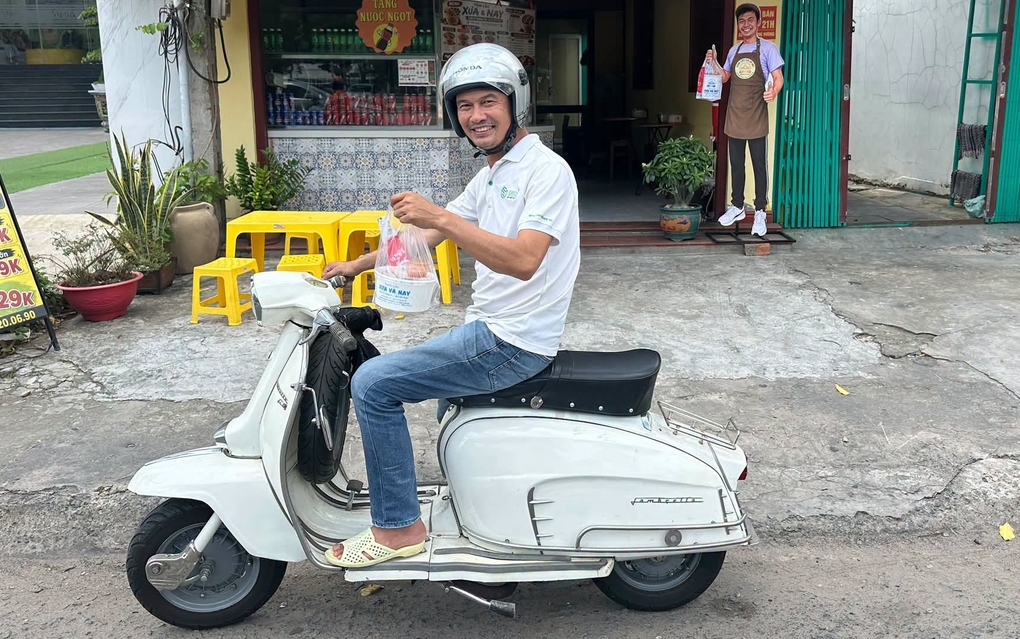 Tiết Cương v&agrave; cuộc sống giản dị sau khi mở qu&aacute;n lẩu ở qu&ecirc; - Ảnh 2.