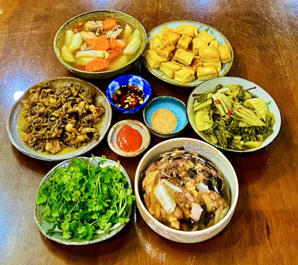 Gợi &yacute; 10 m&acirc;m cơm gia đ&igrave;nh m&ugrave;a mưa vừa bổ dưỡng vừa dễ l&agrave;m - Ảnh 2.