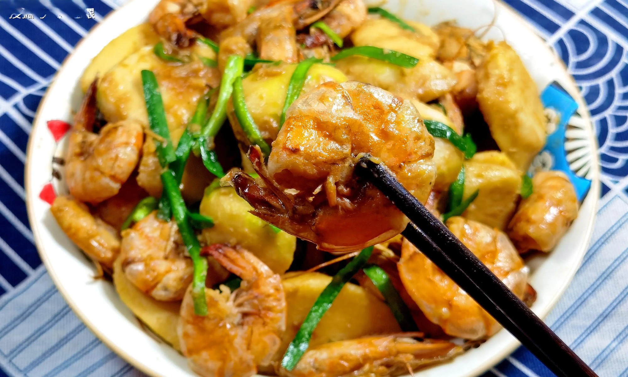 Có thể không ăn thịt nhưng bạn nên ăn nhiều 3 loại "rau vàng" giá rẻ này: Dễ nấu, bổ dưỡng, giữ ẩm và bổ tỳ vị - Ảnh 4.