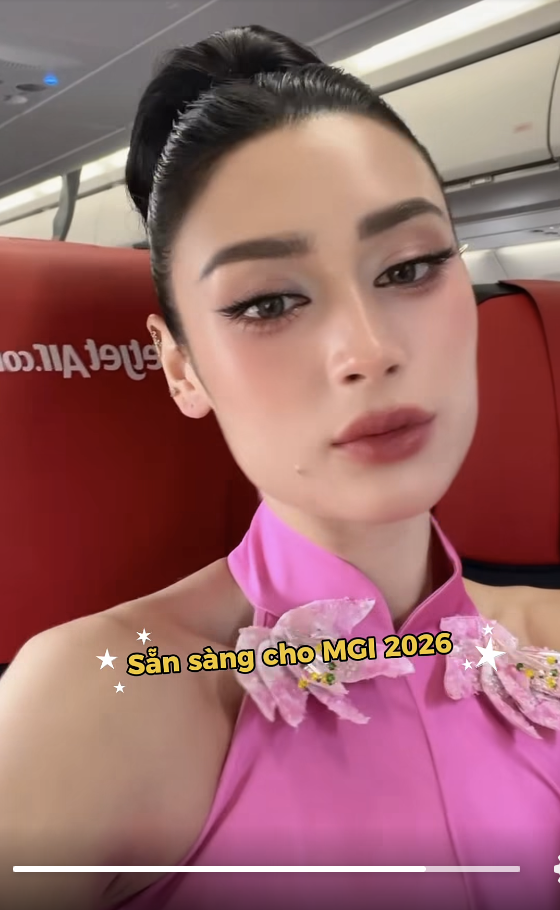 Emoura Phạm tỏa sáng với thiết kế áo dài tại Miss Grand International 2026 - Ảnh 3.