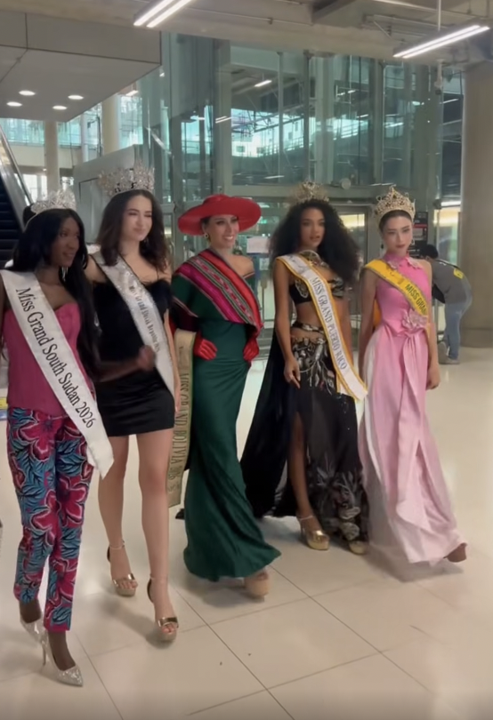 Emoura Phạm tỏa sáng với thiết kế áo dài tại Miss Grand International 2026 - Ảnh 7.