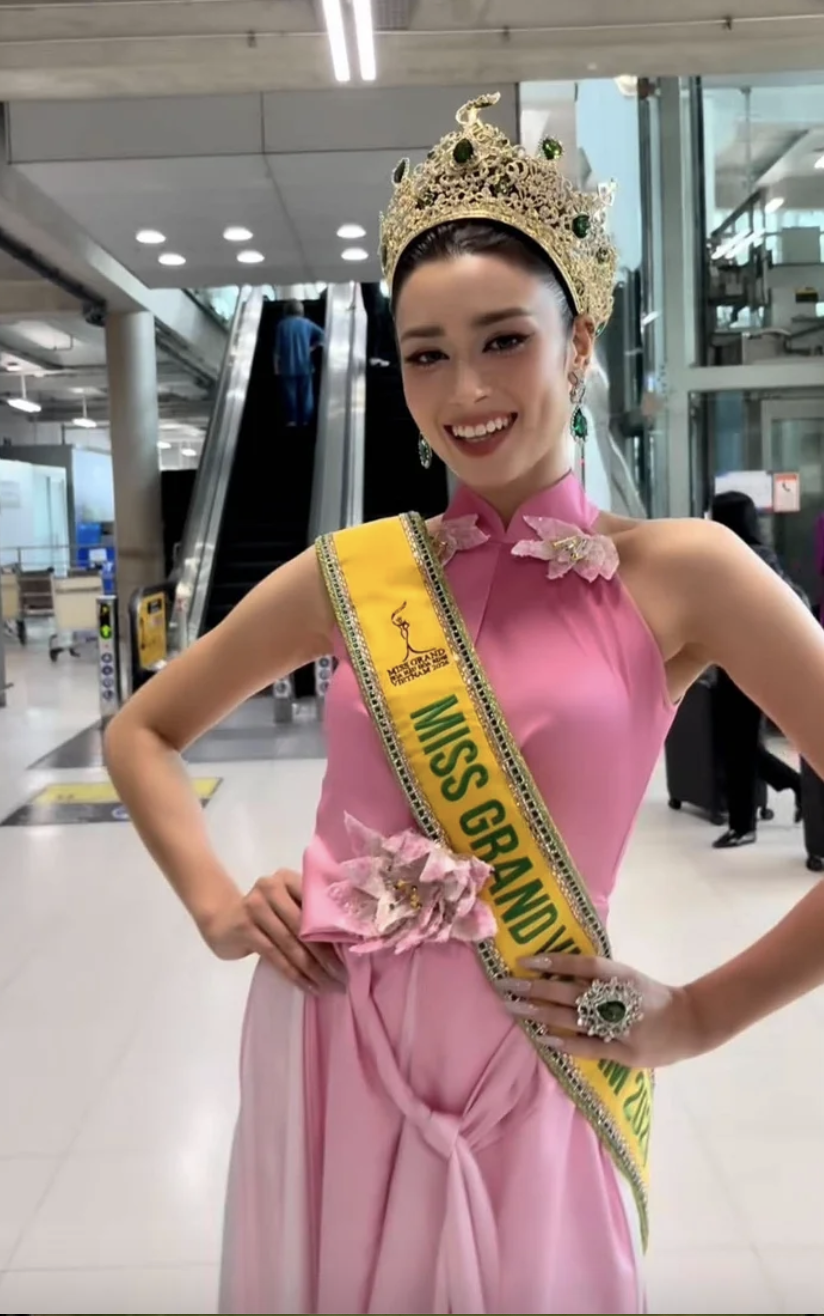 Emoura Phạm tỏa sáng với thiết kế áo dài tại Miss Grand International 2026 - Ảnh 4.