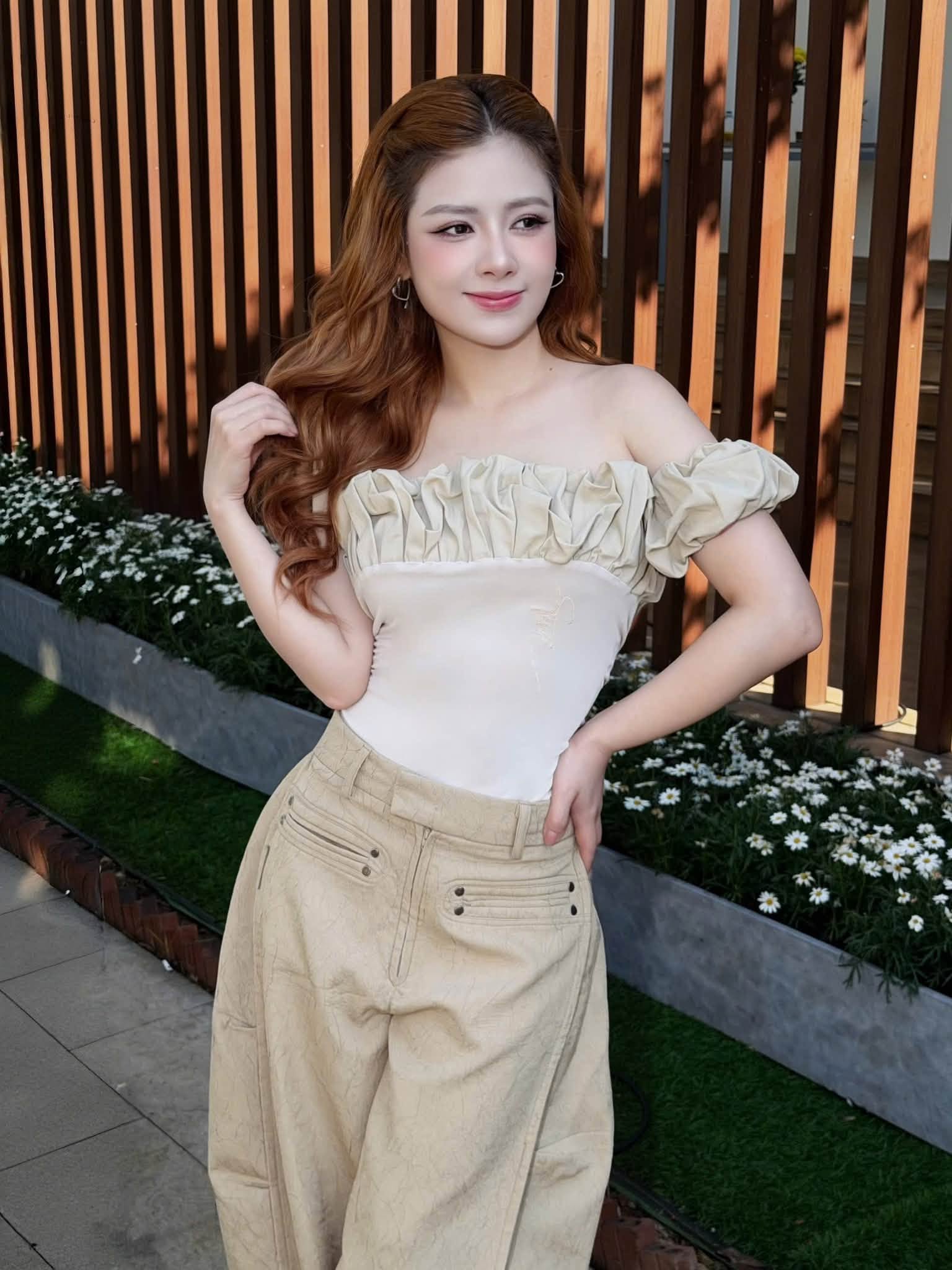 Ca sĩ Mono bảnh bao bên Chi Pu quyến rũ , Emoura Phạm gây chú ý Miss Grand International 2026 - Ảnh 9.