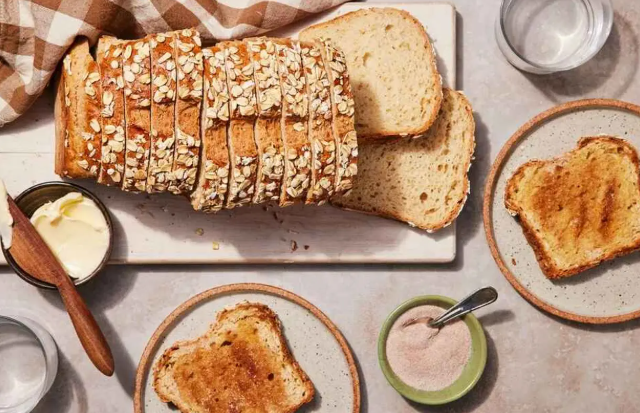 Loại b&aacute;nh m&igrave; n&agrave;o ph&ugrave; hợp với người đau dạ d&agrave;y v&agrave; c&aacute;ch ăn chuẩn - Ảnh 2.
