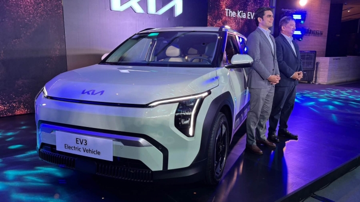 SUV 5 chỗ Kia EV3 gi&aacute; 780 triệu đồng thiết kế ấn tượng v&agrave; động cơ hiện đại - Ảnh 2.