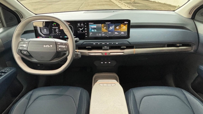 SUV 5 chỗ Kia EV3 gi&aacute; 780 triệu đồng thiết kế ấn tượng v&agrave; động cơ hiện đại - Ảnh 5.