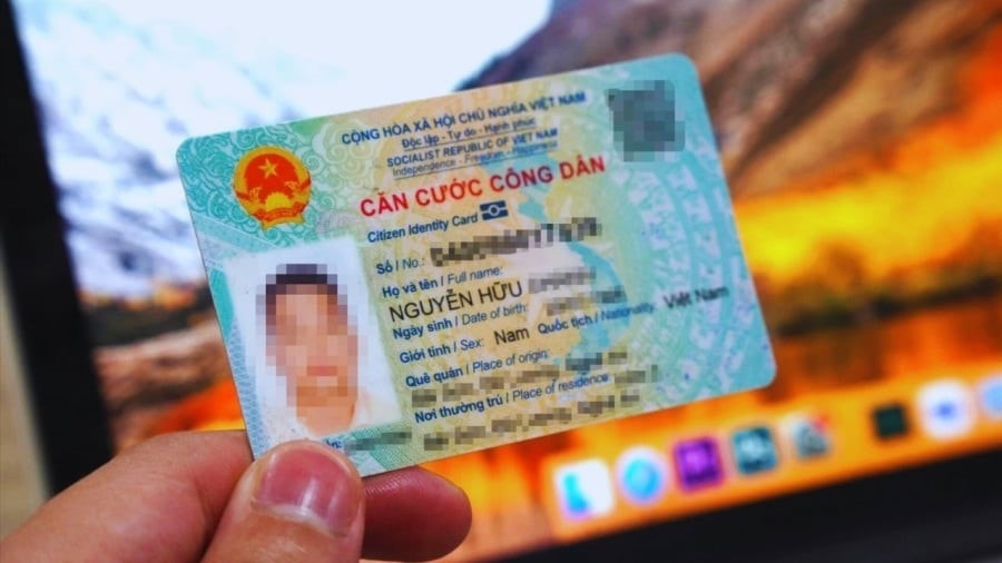 Tăng cường cảnh gi&aacute;c với lừa đảo trực tuyến v&agrave; th&ocirc;ng tin an sinh x&atilde; hội qua VNeID - Ảnh 1.