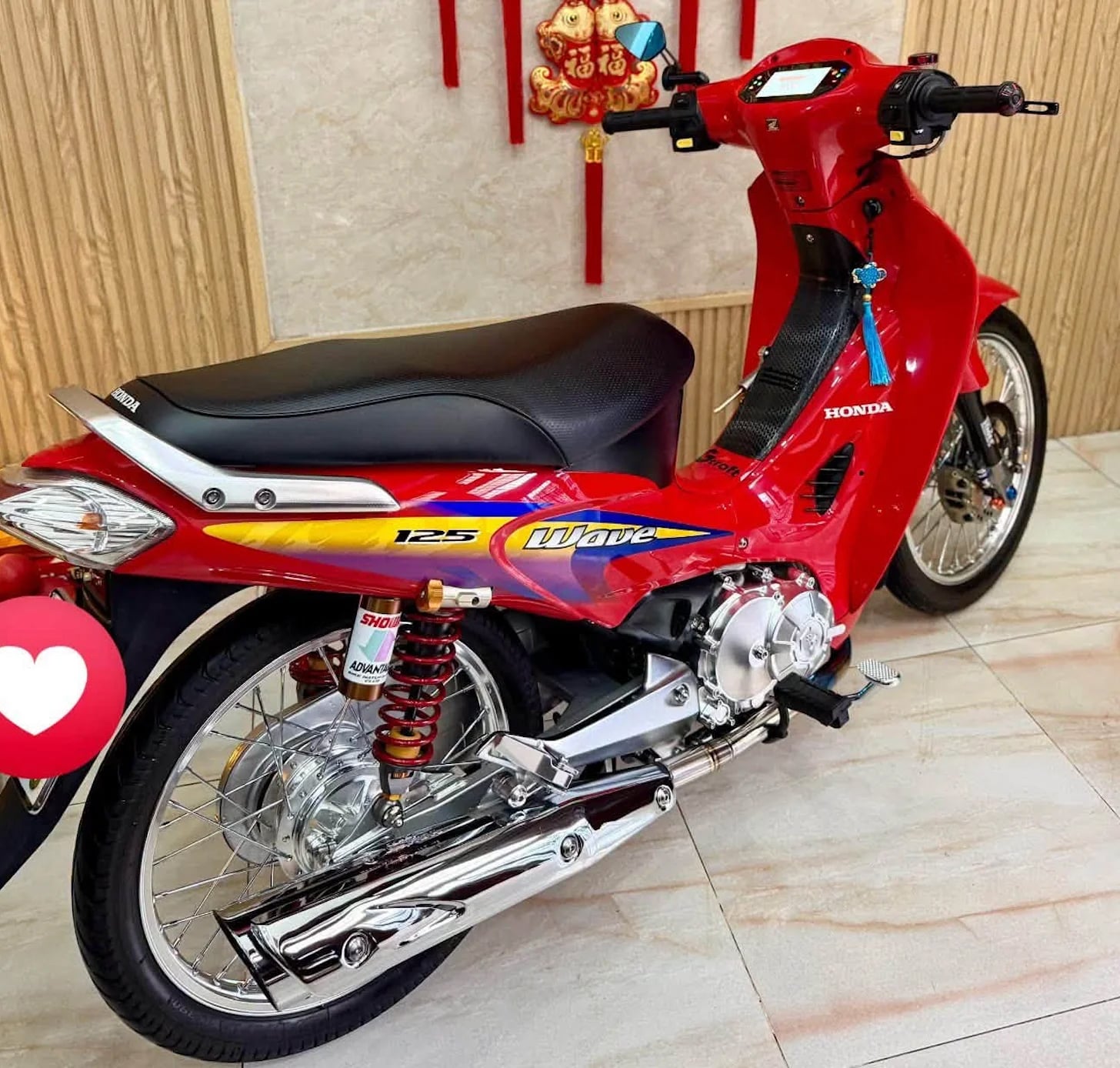 Xe số 125cc Honda Wave 125 gi&aacute; 600 triệu đồng , Điều g&igrave; khiến n&oacute; đặc biệt? - Ảnh 2.