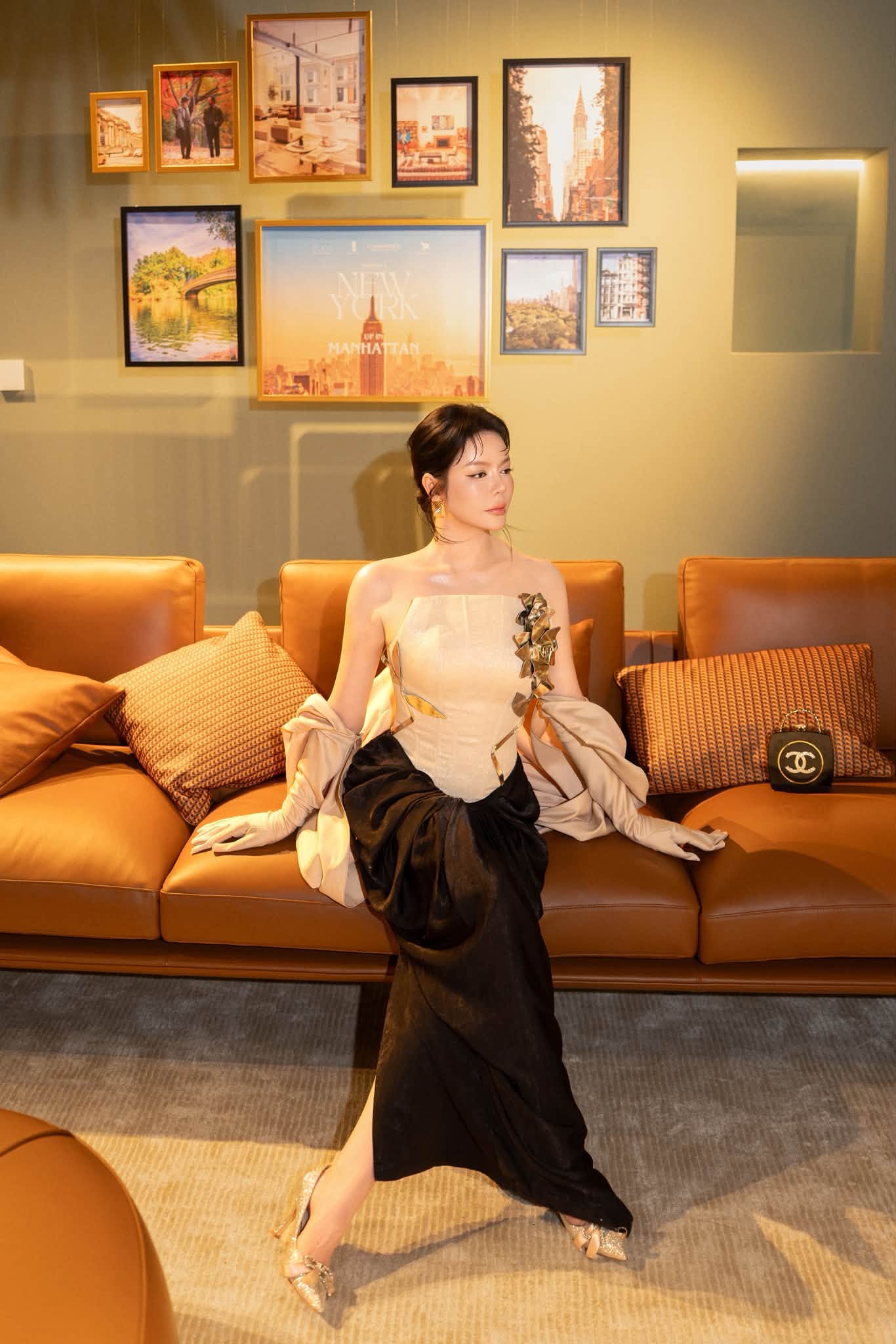 L&yacute; Nh&atilde; Kỳ u 50: Q&uacute;y c&ocirc; sang chảnh với t&uacute;i Chanel hơn nửa tỷ đồng tại sự kiện - Ảnh 7.