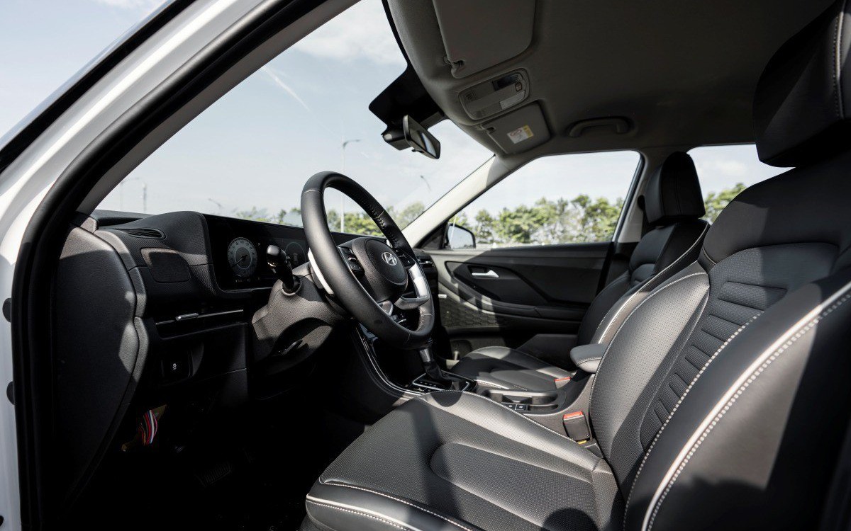 Cập nhật gi&aacute; lăn b&aacute;nh Suzuki XL7 th&aacute;ng 9 năm 2026: Rẻ hơn cả Toyota Vios - Ảnh 1.