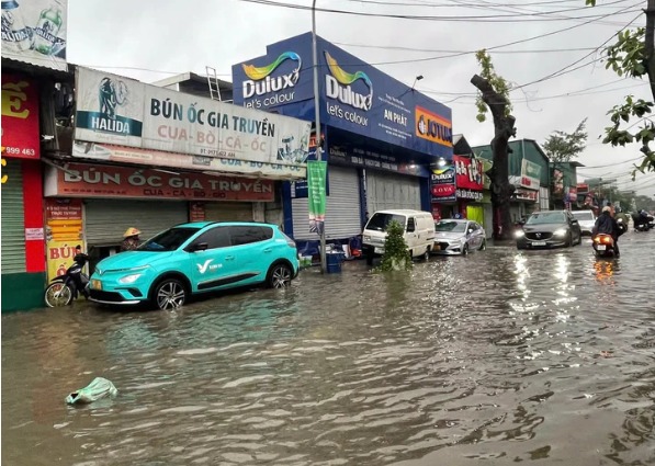 Tin s&aacute;ng 26/9: Thời tiết H&agrave; Nội 10 ng&agrave;y tới; Dự kiến bỏ m&ocirc;n thứ ba, lớp 10 chỉ thi To&aacute;n v&agrave; Ngữ văn - Ảnh 1.