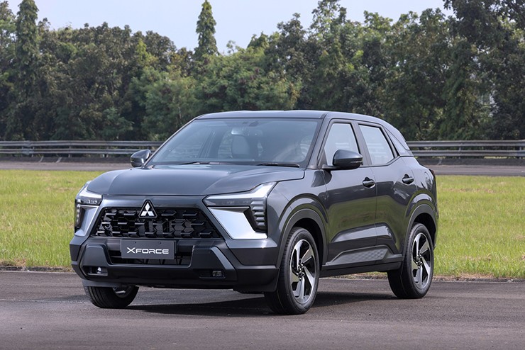 Gi&aacute; lăn b&aacute;nh Mitsubishi Xforce giảm mạnh , SUV hạng B gi&aacute; rẻ 2026 - Ảnh 2.