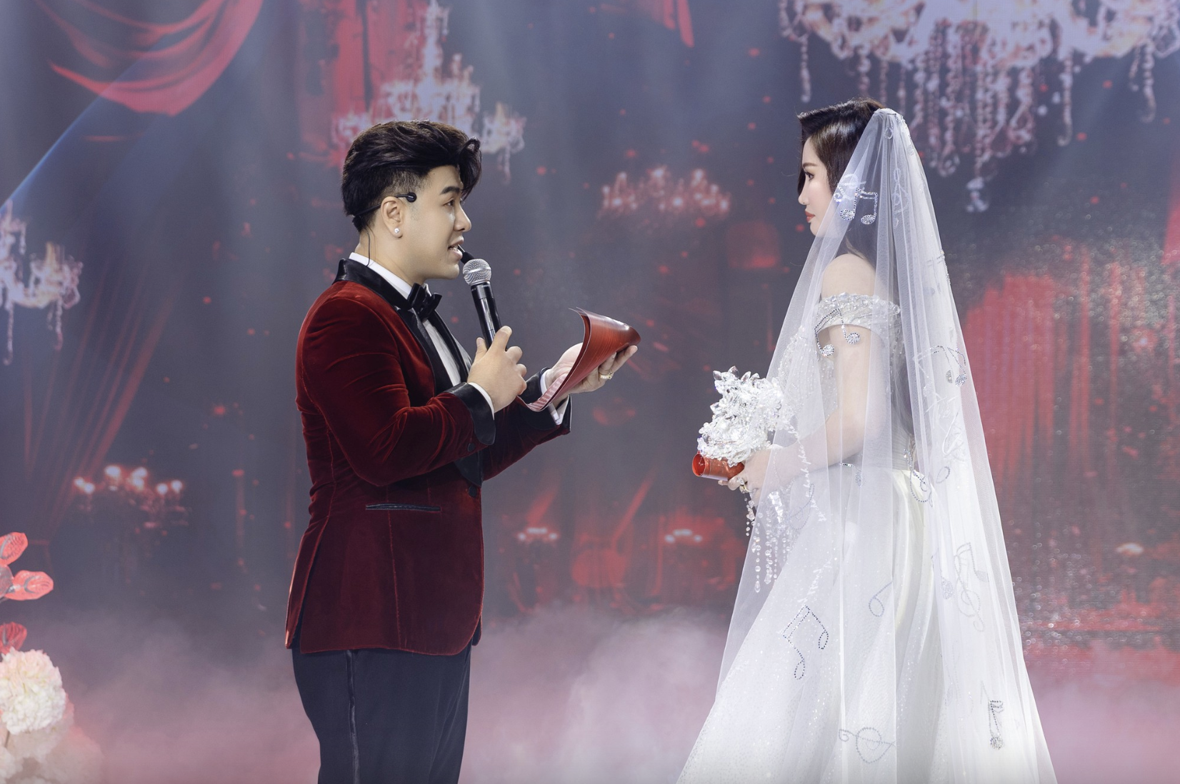H&ocirc;n lễ Akira Phan v&agrave; Phương Maika: T&igrave;nh y&ecirc;u vượt qua qu&aacute; khứ - Ảnh 6.