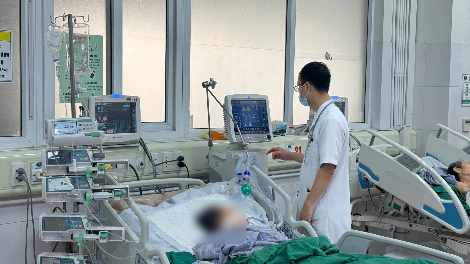 Vết thương do thanh tre đâm vào chân đã liền, người phụ nữ 67 tuổi bất ngờ nguy kịch vì nguyên nhân này - Ảnh 1.