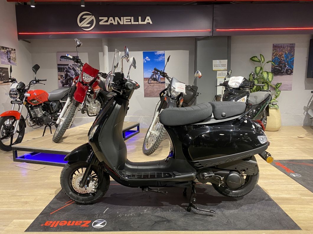 Xe ga 150cc gi&aacute; 56,2 triệu đồng thiết kế thanh lịch, sang trọng hơn cả Honda SH - Ảnh 3.