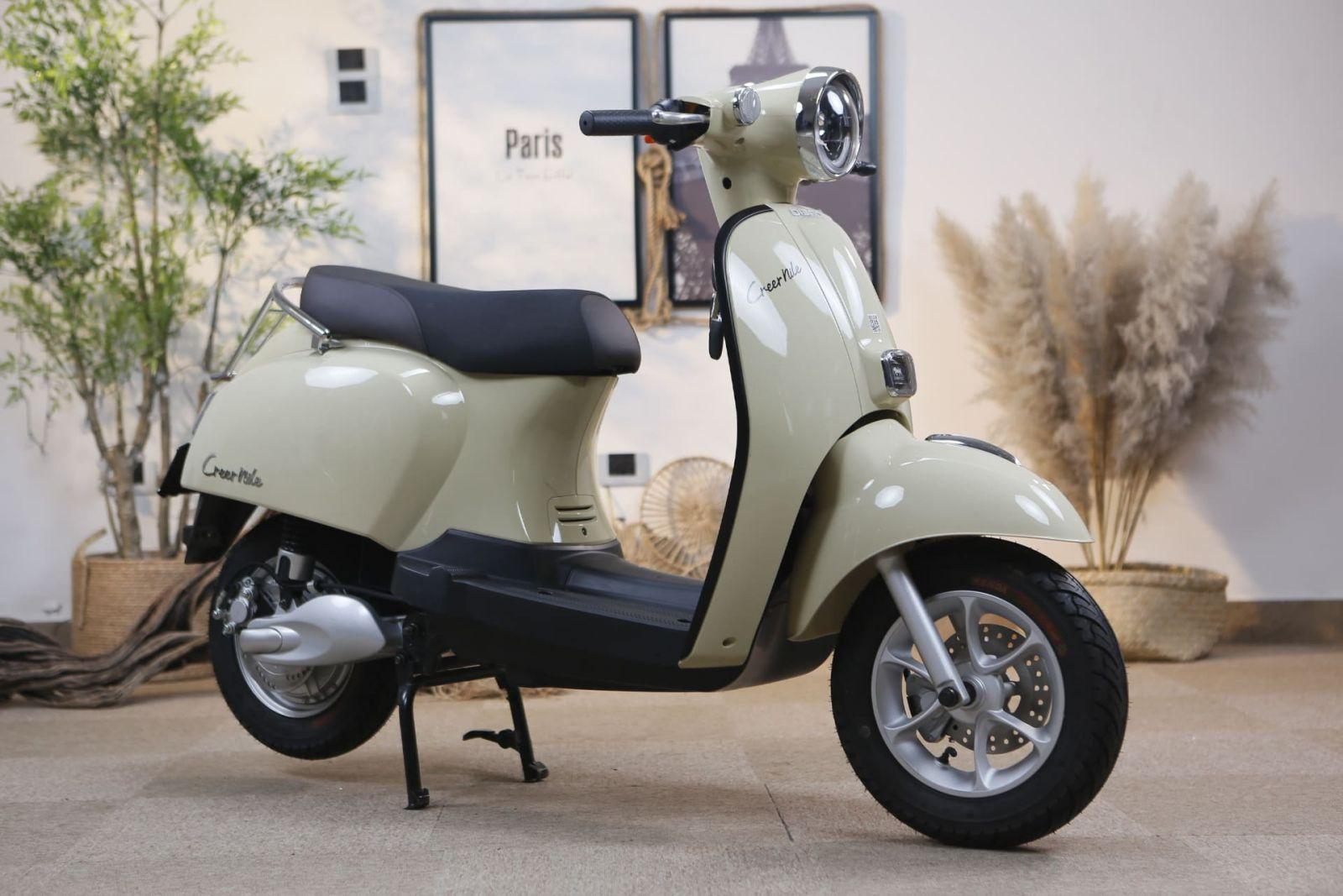Xe máy điện giá 15 triệu đồng: Thiết kế retro và hiệu suất 70km mỗi lần sạc - Ảnh 2.