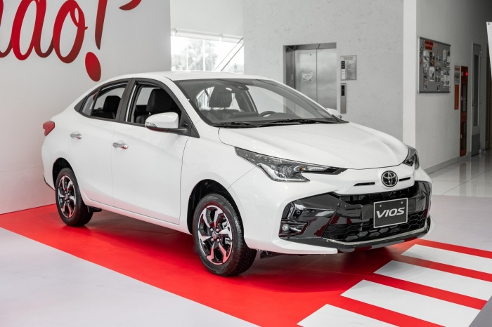 Giá lăn bánh Toyota Vios giảm mạnh năm 2026 , rẻ hơn Kia Morning và Hyundai Grand i10 - Ảnh 2.