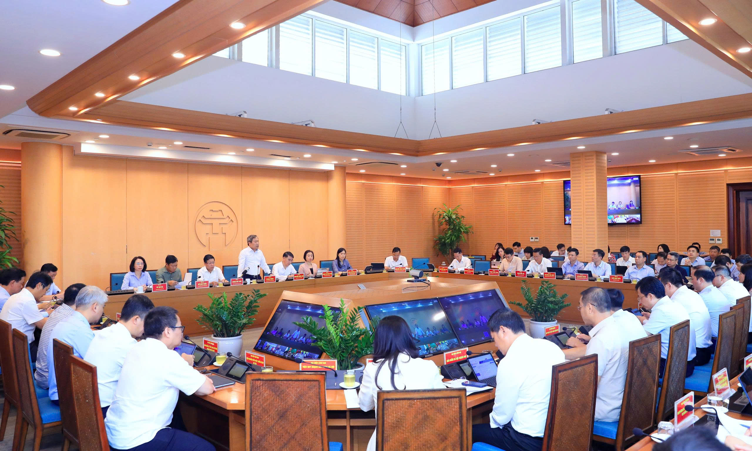 Hà Nội: Ngành y tế thực hiện mục tiêu 'kép', vừa đảm bảo an sinh, vừa đóng góp tăng trưởng kinh tế - Ảnh 5.