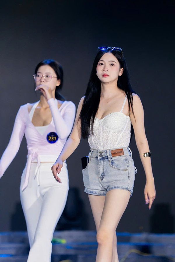 Một 'mỹ nh&acirc;n' đặc biệt sẽ xuất hiện trong đ&ecirc;m chung kết Miss Galaxy Vietnam 2026 - Ảnh 5.