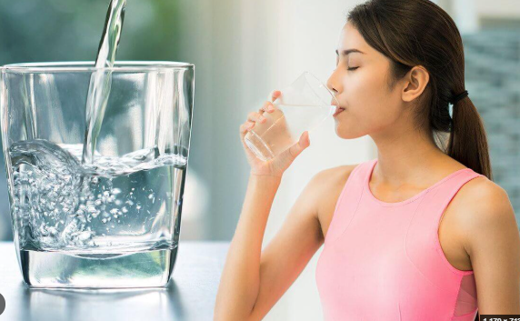 Loại nước không chỉ tốt da đẹp dáng mà còn có vai trò tốt cho sức khỏe, đặc biệt là thận - Ảnh 1.