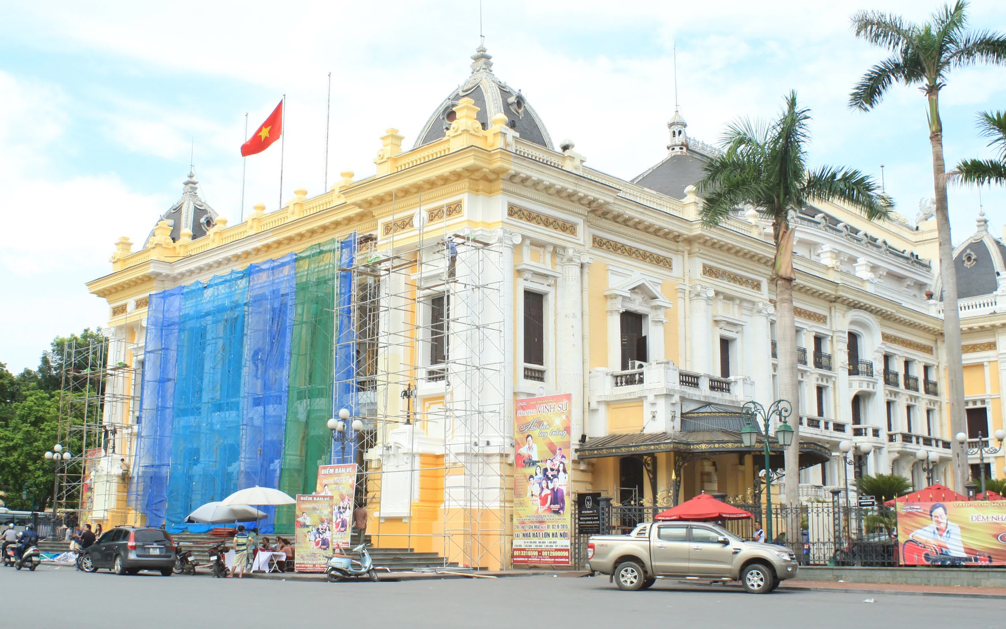 Hà Nội lệnh 'nóng' về an toàn xe đưa đón học sinh, ngăn ngừa rủi ro bỏ quên trẻ trên xe - Ảnh 1.