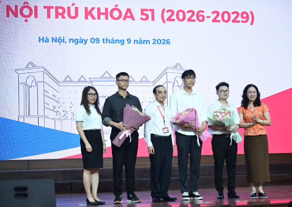 Top b&aacute;c sĩ nội tr&uacute; Đại học Y H&agrave; Nội 2026 c&oacute; điểm cao nhất trong Match Day 2026  - Ảnh 2.