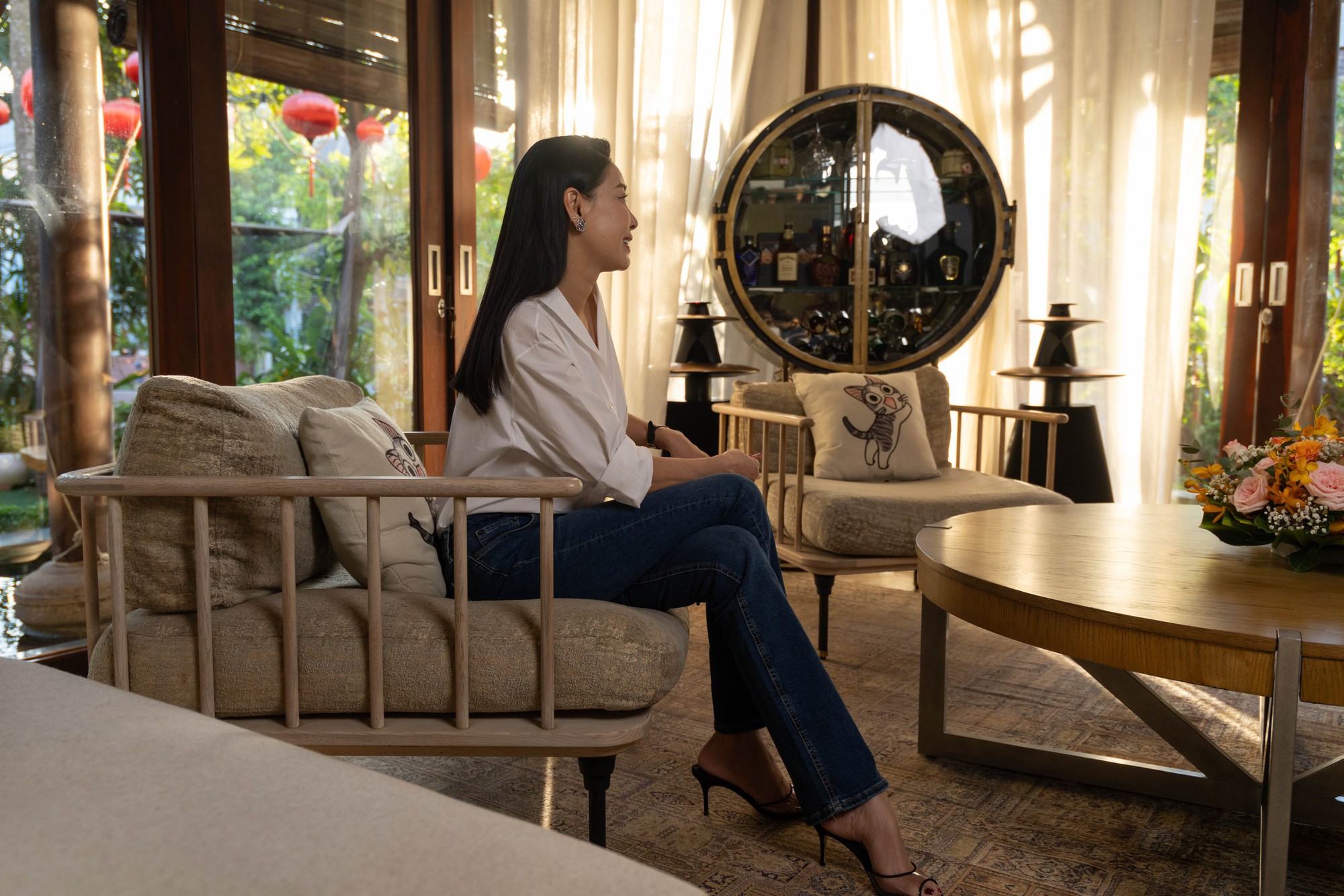 Căn nh&agrave; 400 tỷ của Hoa hậu H&agrave; Kiều Anh: Kh&aacute;m ph&aacute; kh&ocirc;ng gian sống sang trọng - Ảnh 6.