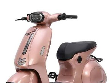 Trải nghiệm xe máy điện giá 16 triệu đồng pin LFP, đi tới 120km/lần sạc - Ảnh 3.