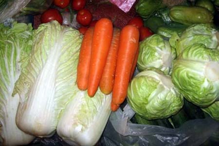 Phân biệt rau Việt Nam và rau Trung Quốc