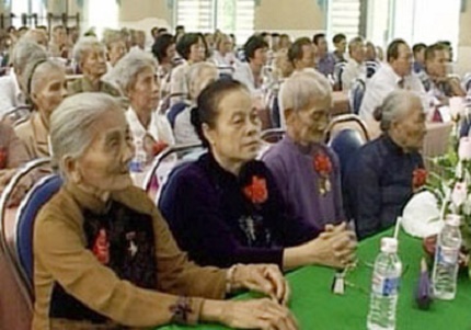 Tin vui mới cho nhóm người cao tuổi TPHCM, sẽ nhận quà tặng đặc biệt mức cao nhất đến 2.400.000 đồng từ tháng 1/2026 - Ảnh 3. Tin vui mới cho nhóm người cao tuổi TPHCM, sẽ nhận quà tặng đặc biệt mức cao nhất đến 2.400.000 đồng từ tháng 1/2026 - Ảnh 3.