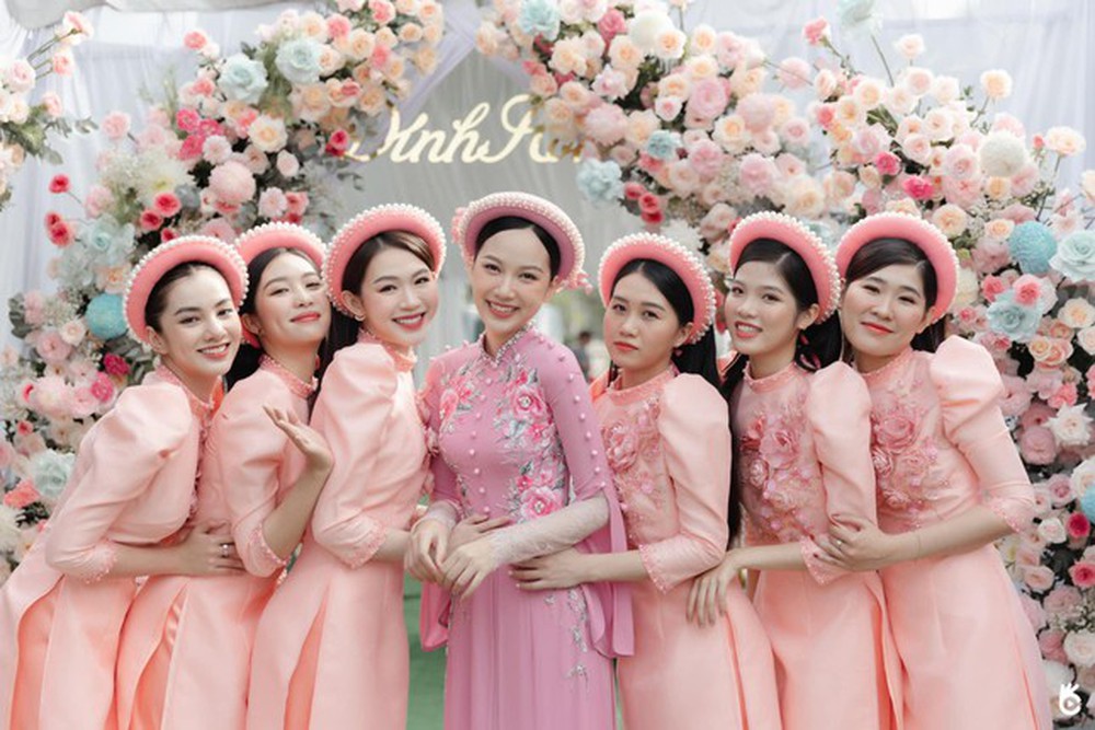 Người đẹp Hoa hậu Việt Nam 2020 lên xe hoa, chú rể còn là một ẩn số - Ảnh 2.