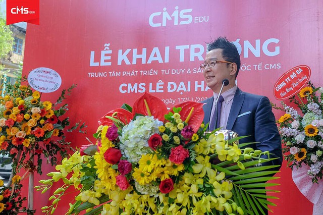 
Trong tháng 11 và 12 năm 2018, CMS sẽ khai trương các cơ sở mới tại Hà Nội và TP.Hồ Chí Minh nhằm triển khai rộng rãi hơn nữa phương pháp gợi hỏi Socratic (Maieutic) tới cộng đồng và xã hội.
