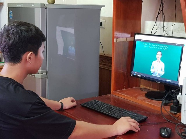 Cả triệu học sinh đang khát máy tính để học tập trực tuyến - Ảnh 2.