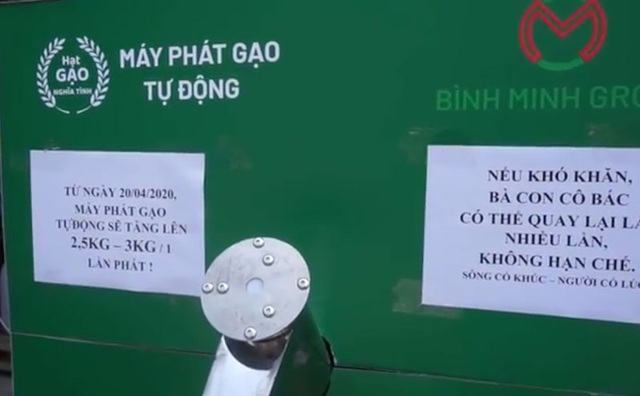 Các cây ATM gạo ở Sài Gòn... bị ế vì vắng khách - Ảnh 4.