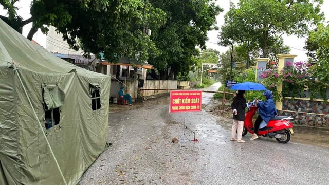 Thanh Hóa: Ổ dịch tại thị xã Bỉm Sơn đã có 86 bệnh nhân dương tính - Ảnh 2.