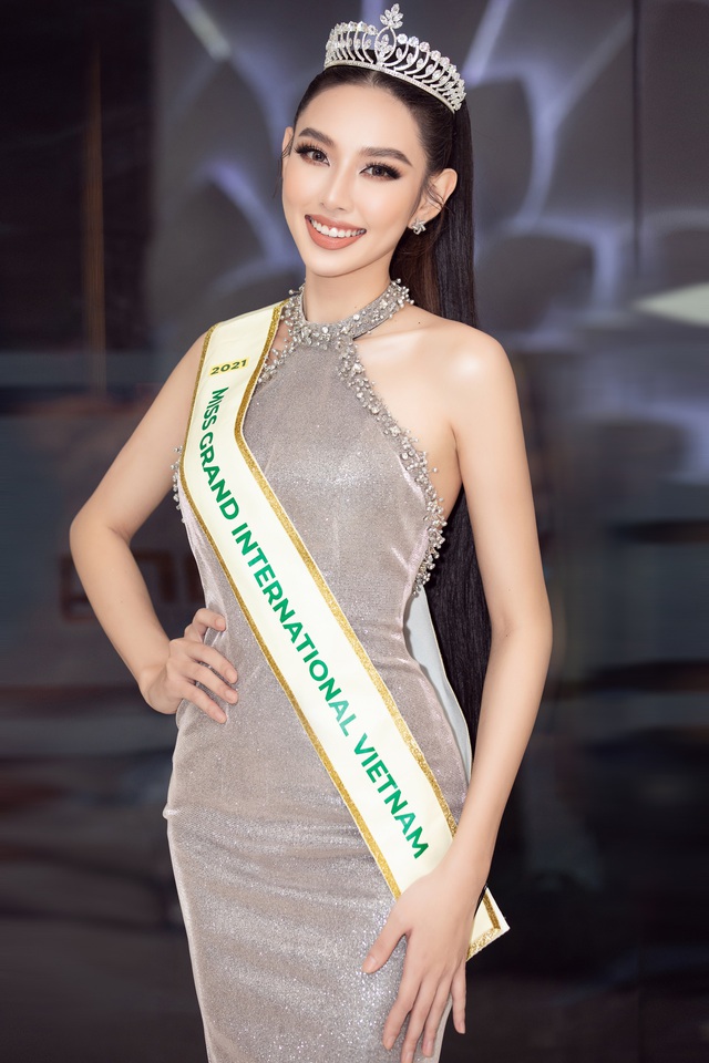 Lộ trang phục giúp Thùy Tiên khoe vẻ “nóng bỏng” tại Miss Grand International 2021 - Ảnh 4.