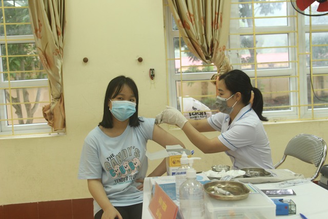 Quảng Ninh tiêm vaccine phòng COVID-19 cho trẻ từ hôm nay - Ảnh 5.
