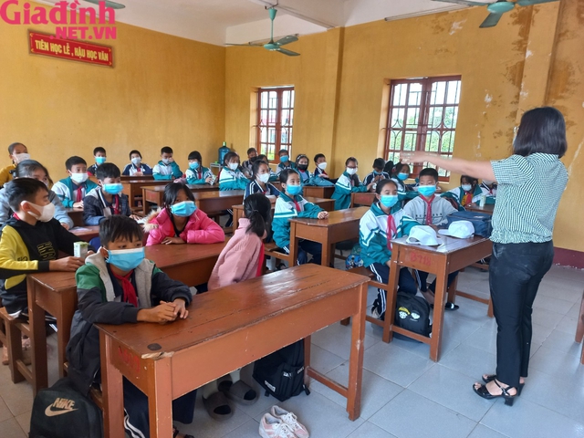 Nữ sinh lớp 9 huyện Ninh Giang mắc COVID-19, phong tỏa 1 xã, học sinh toàn huyện tạm dừng đến trường - Ảnh 1.