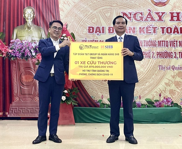 T&T Group và SHB trao tặng xe cứu thương hỗ trợ Quảng Trị - Quảng Bình chống dịch - Ảnh 1.