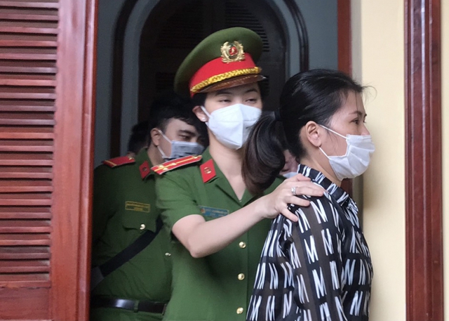 Chưa hết thời gian nuôi con nhỏ, nhiều mẹ bỉm đã phải cay đắng nhận án phạt tù nặng vì tội buôn bán chất cấm - Ảnh 1.