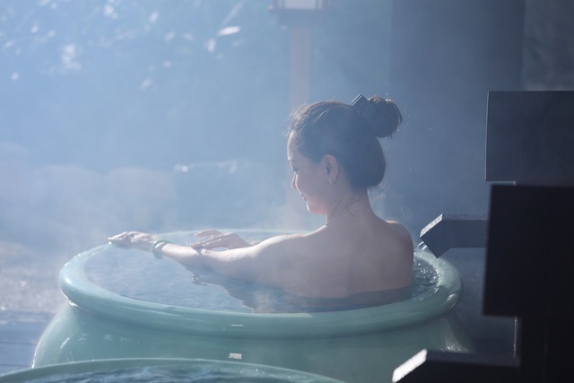 Onsen - tương lai mới của nghỉ dưỡng xa xỉ gắn với chăm sóc sức khoẻ - Ảnh 2.