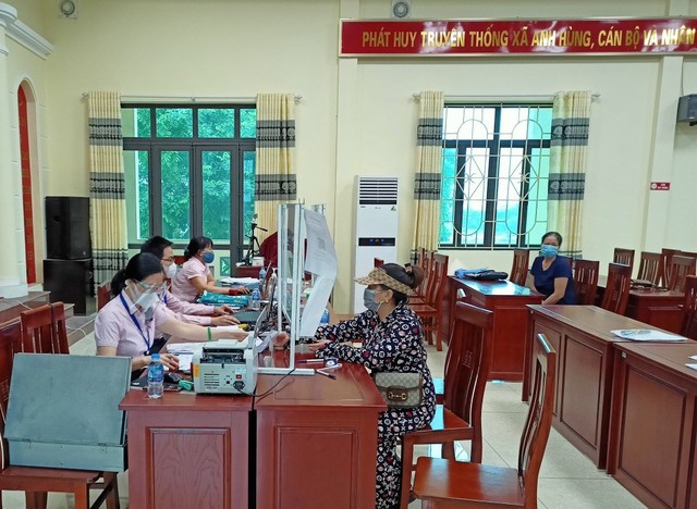 Gần 10.000 lao động ở Hà Nội được &quot;tiếp sức&quot; để phục hồi sản xuất sau dịch COVID-19 - Ảnh 3.