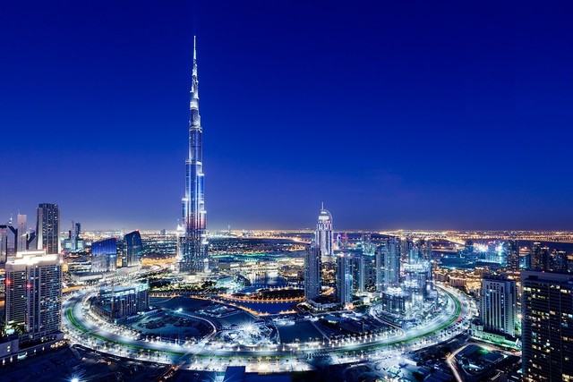 Dubai thiên đường giàu sang được kiến tạo trên vùng sa mạc - Ảnh 1.
