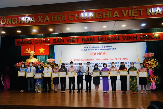 Chi cục DS-KHHGĐ TP.HCM tổ chức Hội nghị kỷ niệm 60 năm Ngày Dân số Việt Nam - Ảnh 5.