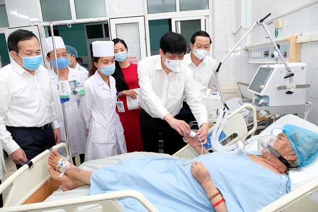 Kỳ vọng của Bộ trưởng Bộ Y tế với Bệnh viện Đa khoa tỉnh Thanh Hoá - Ảnh 1.