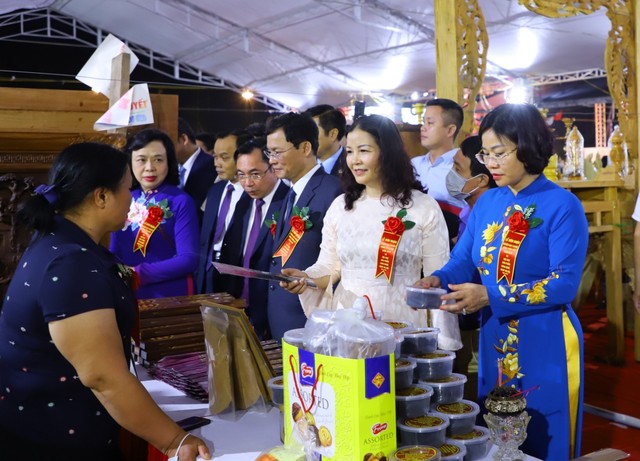 Thủ tướng Chính phủ công nhận huyện Thạch Thất – TP Hà Nội đạt chuẩn nông thôn mới - Ảnh 4.