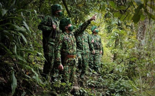 Biên phòng Nghệ An lập hàng rào sống siết chặt vùng biên, ngăn chặn dịch COVID-19 - Ảnh 3.