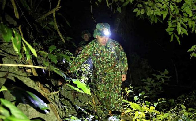 Biên phòng Nghệ An lập hàng rào sống siết chặt vùng biên, ngăn chặn dịch COVID-19 - Ảnh 4.